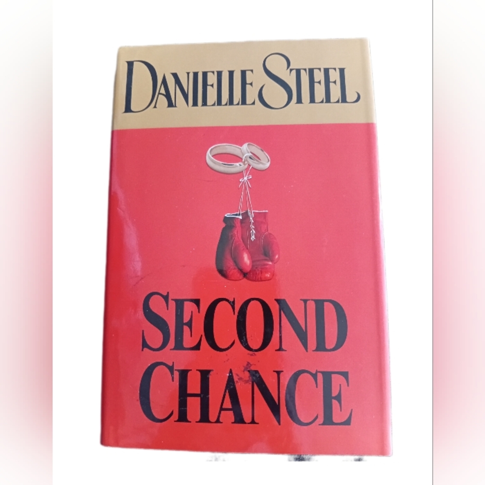 Danielle Steel Red Coffee Table Book - Second Chance